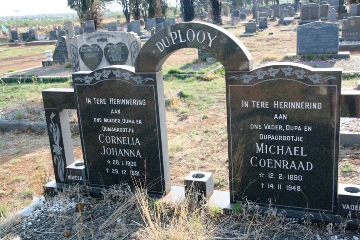 PLOOY Michael Coenraad, du 1890-1948 &amp; Cornelia Johanna 1906-1991